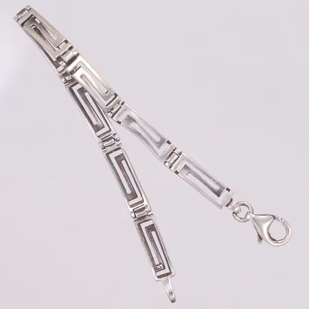 Armband med meandermönster, längd 17cm, bredd 5,1mm, buckla, 925/1000 silver Vikt: 7,5 g