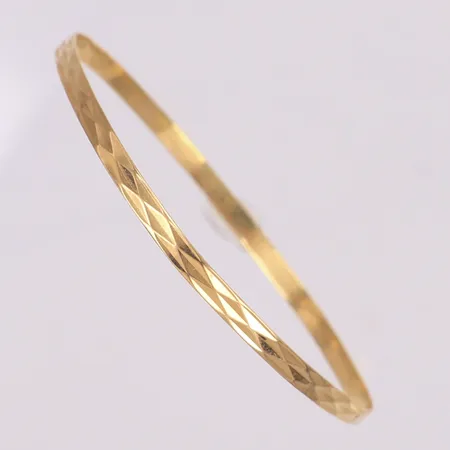 Armring, Ø73mm, skev, 18K Vikt: 5,4 g