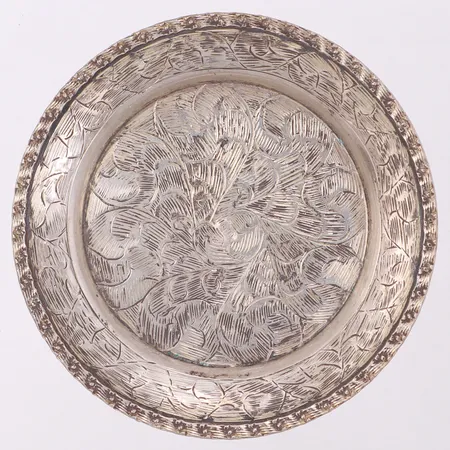Fat, graverat mönster, Ø74mm, 800/1000 silver Vikt: 28,1 g