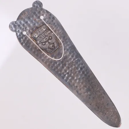 Bokmärke med uggla, längd 11cm, hamrad dekor, Suiza, repor, 830/1000 silver,  Vikt: 23,7 g