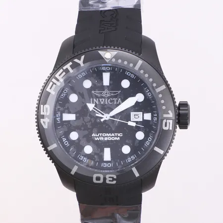 Herrur Invicta, Ø50mm, tjocklek 17,5mm, automatisk, datum, titan/svart gummi, modellnr 20521, WR200M, manual, garantikort 2017, plast kvar, nyskick, tag, box, ytterkartong. 