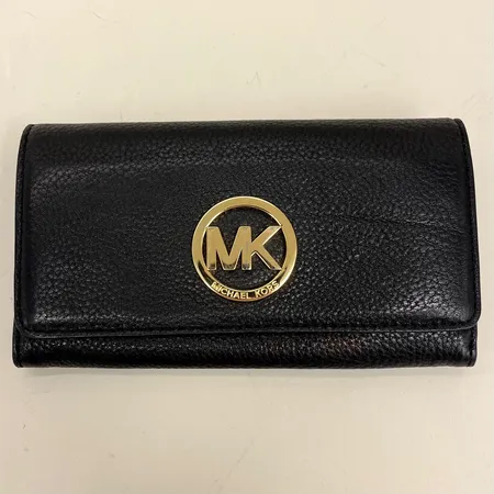 Plånbok, Michael Kors AP1211, 19x10,5cm, svart läder, guldfärgade beslag, bruksslitage Skickas med paket.