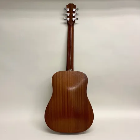Akustisk gitarr (barn) Taylor BT2, serie-nr 20081113337, made in Mexico, mindre stötmärken, mjukt originalfodral  Skickas med Bussgods eller PostNord