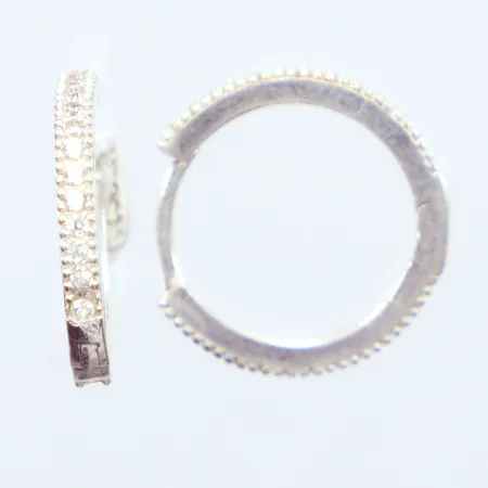 Ett par örhängen Creoler, vita stenar, Ø17,9mm, silver 925/1000 Vikt: 2,7 g