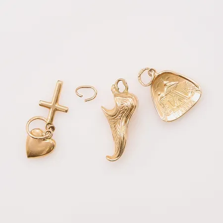3 Berlocker, defekta, 18K 3,2g.