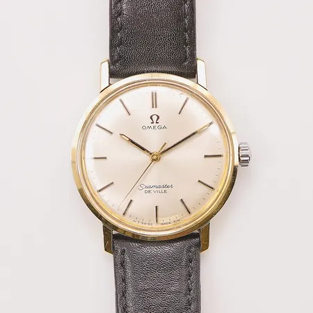 Herrur Omega Seamaster De Ville, 34mm, guld på stål, manuell, läderband ej original, personlig gravyr.