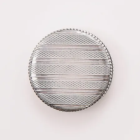 Pillerdosa, Ø35mm, dekor, pärlbård, svensk importstämpel, 830/1000 Silver 19,7g.