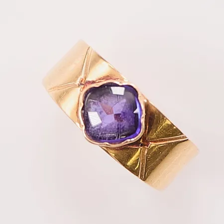 Ring, Ø16, bredd:7mm, lila sten, 18K 2,3g.