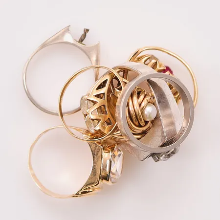 Diverse ringar, defekt/skeva, 18K 27,3g.