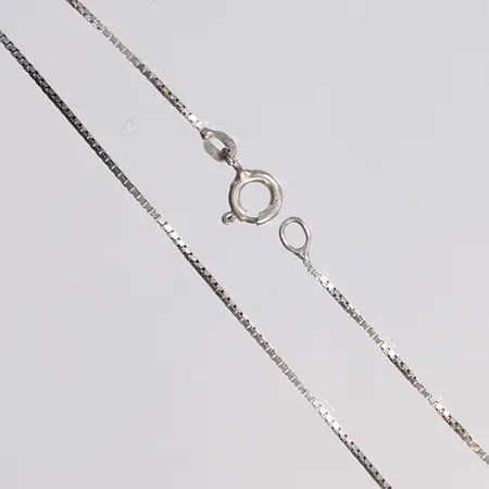 Halskedja Venezia, 42cm, bredd 1mm, silver 925/1000 Vikt: 1,5 g