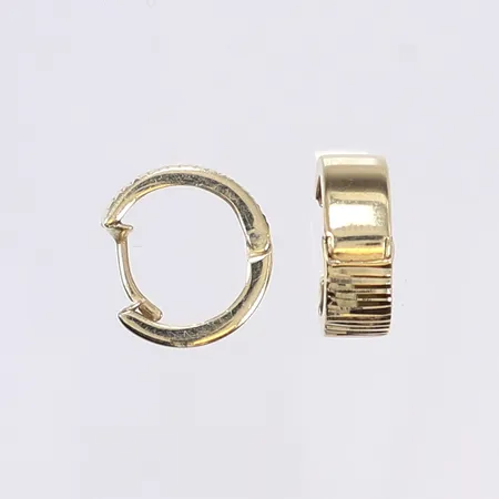 Ett par örhängen, bredd 5mm, 14K Vikt: 2,1 g