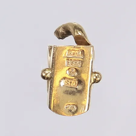 Del av armband, 18K  Vikt: 4,5 g