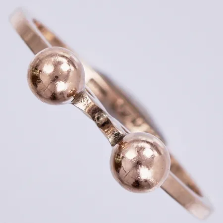 Ring, Theresia Hvorslev, ur serien "saga om ringen", stl: 16½, bredd: ca 1-4mm, 18K Vikt: 1,8 g