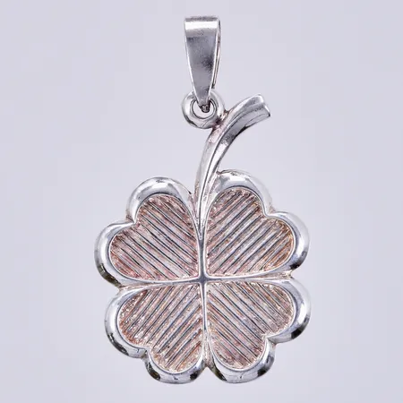 Hänge längd ca 3cm, bredd ca 18mm, 925/1000 silver Vikt: 2,1 g
