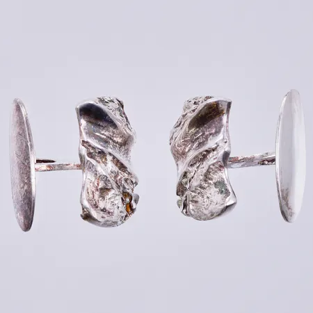 Ett par manchettknappar, ca 16x11mm, 925/1000 silver Vikt: 5,5 g