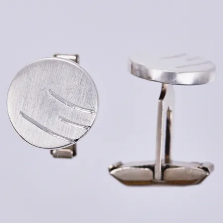 Ett par manschettknappar Ø 15mm, 925/1000 silver Vikt: 15,5 g