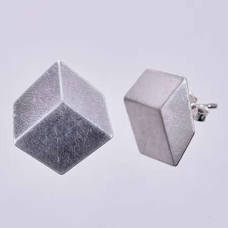 Ett par örhängen, Hubert Hydman Metall Konst Hantv, Ø ca 15mm, 925/1000, silver Vikt: 2,4 g