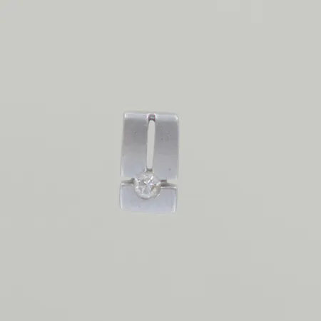 Hänge med 1 briljant ca 0,05 ct. L 5-9mm 18k Vikt: 1 g