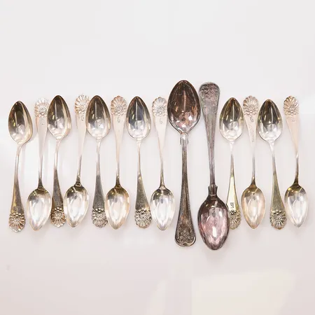 14 Skedar, olika modeller, gravyr, 830/1000 Silver 126,7g.