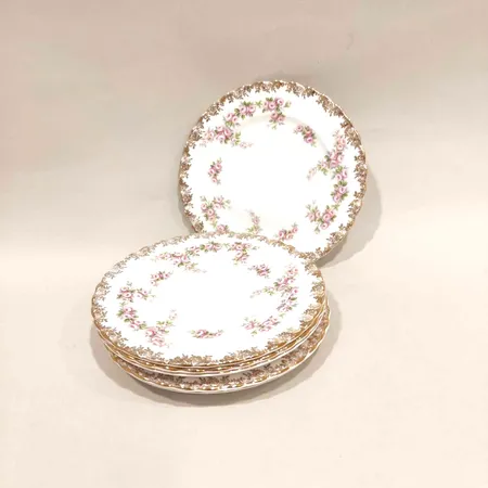 Efterrättstallrikar, sex stycken, Royal Albert Bone China, England, Ø16cm, vissa med mindre fläckar  Skickas med postpaket.