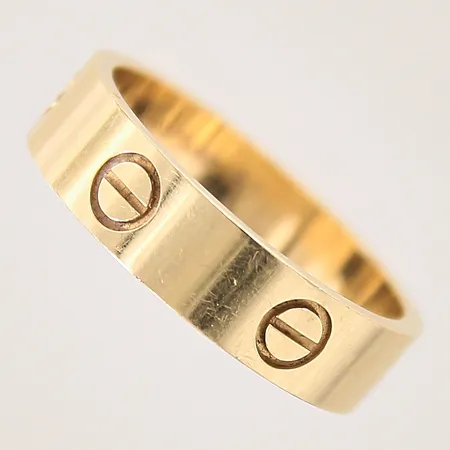Ring, Cartier Love, stl 19½/61, bredd 5mm, serie-nr: UAD376, certifikat från 2023, box, ytterkartong, kvitto, följesedel från Cartier, informationsblad, påse, repig, 18K Vikt: 6,9 g