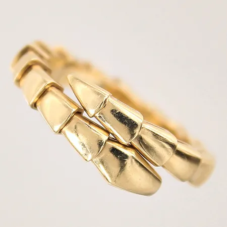 Ring, Bvlgai Serpenti Viper, stl 17¼/L, bredd 3-7mm, serie-nr: YMS16F, certifikat från NK år 2023, box, ytterkartong, ytliga bruksrepor, 18K  Vikt: 7,2 g