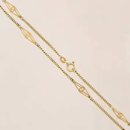 Kedja Pansar med dekor, längd 72,5cm, bredd 1,5-4,7mm, 18K  Vikt: 9,5 g