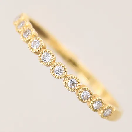 Ring med diamanter 10 x ca 0,01ct, stl 18½, bredd 2mm, GHA, 18K  Vikt: 1,7 g