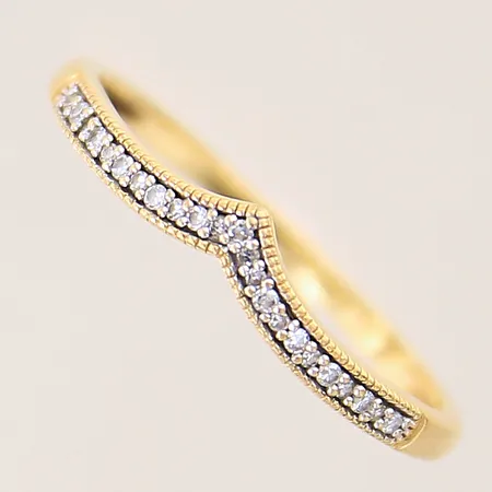 Ring med diamanter 23 x ca 0,005ct, stl 18, bredd 1-3mm, GHA, 18K  Vikt: 1,6 g