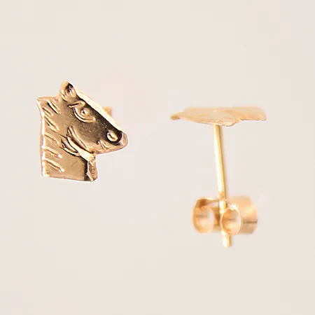 Ett par örhängen, hästhuvud, 10x6mm, 18K Vikt: 0,4 g