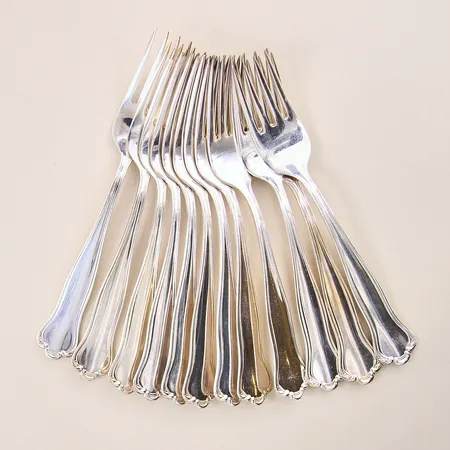 Smörgåsgafflar 12st, längd 15cm,  modell Hallbergs Kungsholmen, silver 830/1000 Vikt: 369 g