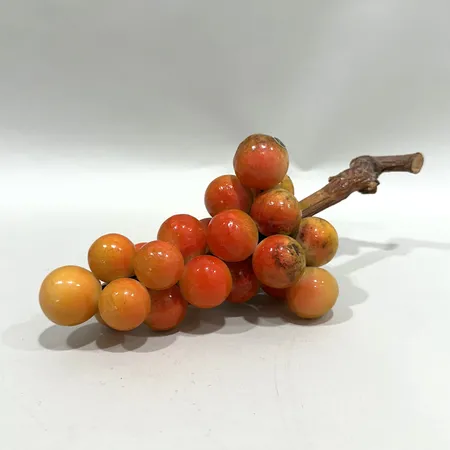 Bordsdekoration, druvklase, längd ca 26cm, Alabaster, Italien, små nagg