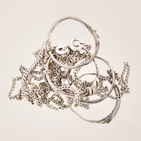 Silversmycken, stenar, trassligt, av/skeva/buckliga, silver 835-925/1000 Vikt: 10,6 g