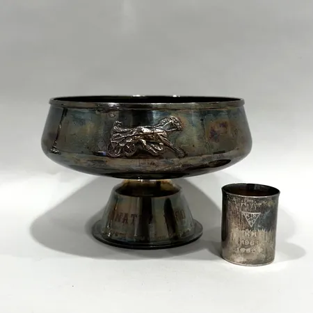 Diverse silver, gravyr, silver 925/1000 Vikt: 436,6 g