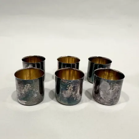 Bägare 6st, höjd 4cm, gravyr, förgylld insida, GAB, slitet etui, silver 830/1000 Vikt: 152,4 g