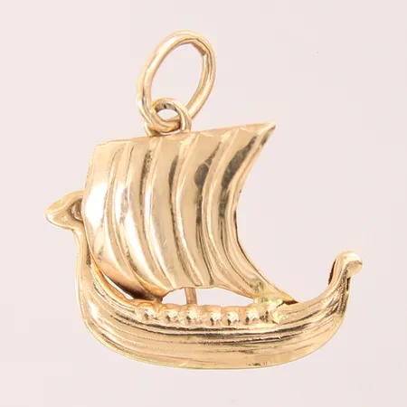 Hänge, skepp, 20x19,5mm, något bucklig, 18K  Vikt: 1,1 g