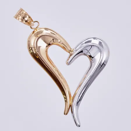 Hänge längd ca 32mm, bredd ca 22mm, 18K Vikt: 1,4 g