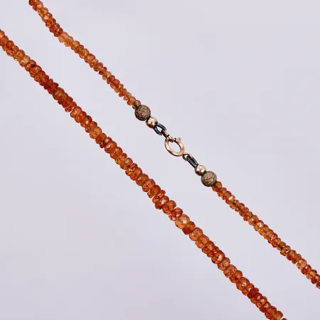 Collier med stenar längd ca 40cm, bredd ca 3-4mm, 14K Vikt: 0 g