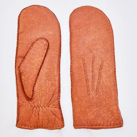 Skinnvantar Hestra Ladies Peccary Lambfur Mitt Classic, storlek 7, nyskick, nypris 4300sek, med lapp och tillhörande plast förpackning.