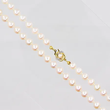 Pärlcollier, 50cm, bredd 6,5-6,7mm, fin lyster, guldlås Ø 10,3mm, 18K Vikt: 0 g