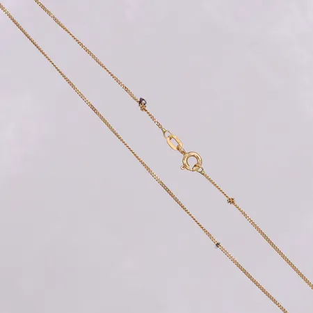 Kedja Pansar, längd 43,5cm, bredd 1mm, hårrester, knutar, 18K.  Vikt: 1,8 g