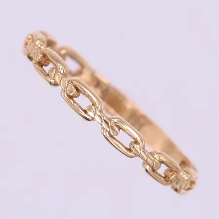Ring, stl 17, bredd 0,5-2mm, ostämplad. 18K  Vikt: 1,2 g