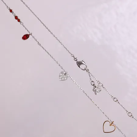 Collier Swarovski med hängen, längd 42-45cm, bredd 1-10mm, vitmetall. 
