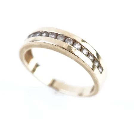 Ring m vita stenar, stl 17½(54), bredd 45mm, 18k Vikt: 4,3 g