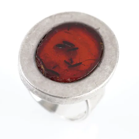 Ring m bärnsten, silver, stl 17½(55), bredd 26mm, silver Vikt: 13,5 g