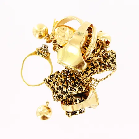Diverse guld, defekter, 18K Vikt: 63 g