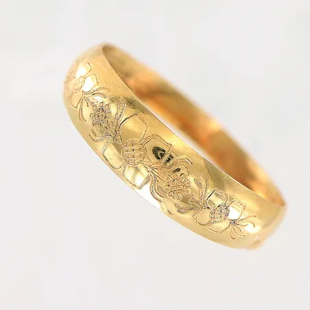Ring, mönstrad, stl 17, bredd 2,5-4,5mm, 18K Vikt: 1 g