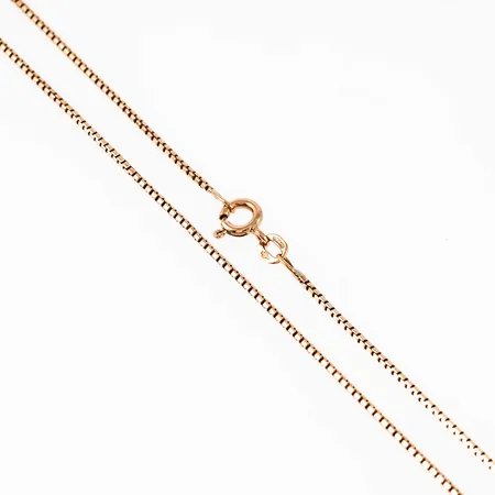 Kedja Rundslipad venezia i 18K guld. Den är 1,2 mm bred, 44 cm lång och väger 4,9g. Stämplad Balestra & 750 (18K). Springring. 
