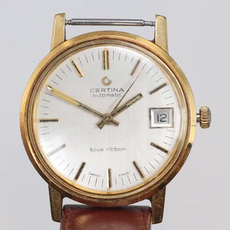 Herrur Certina Blue Ribbon Ø35mm boett nr 913.3416.40, automat, datum, repigt plastglas, guld på stål, ca 1970-tal, defekt läderband 