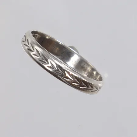 Ring mönstrad stl 17½ bredd 3mm BFH (Bergkvara Guld Bengt Hellerstedt) silver 830/1000 Vikt: 1,4 g